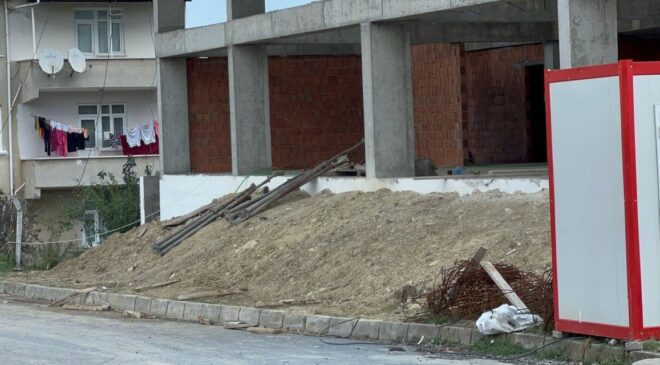 Arnavutköy’de İnşaatta Yıldırım: Ömer Kılıç’ın Hayatı Tehlikede Değil
