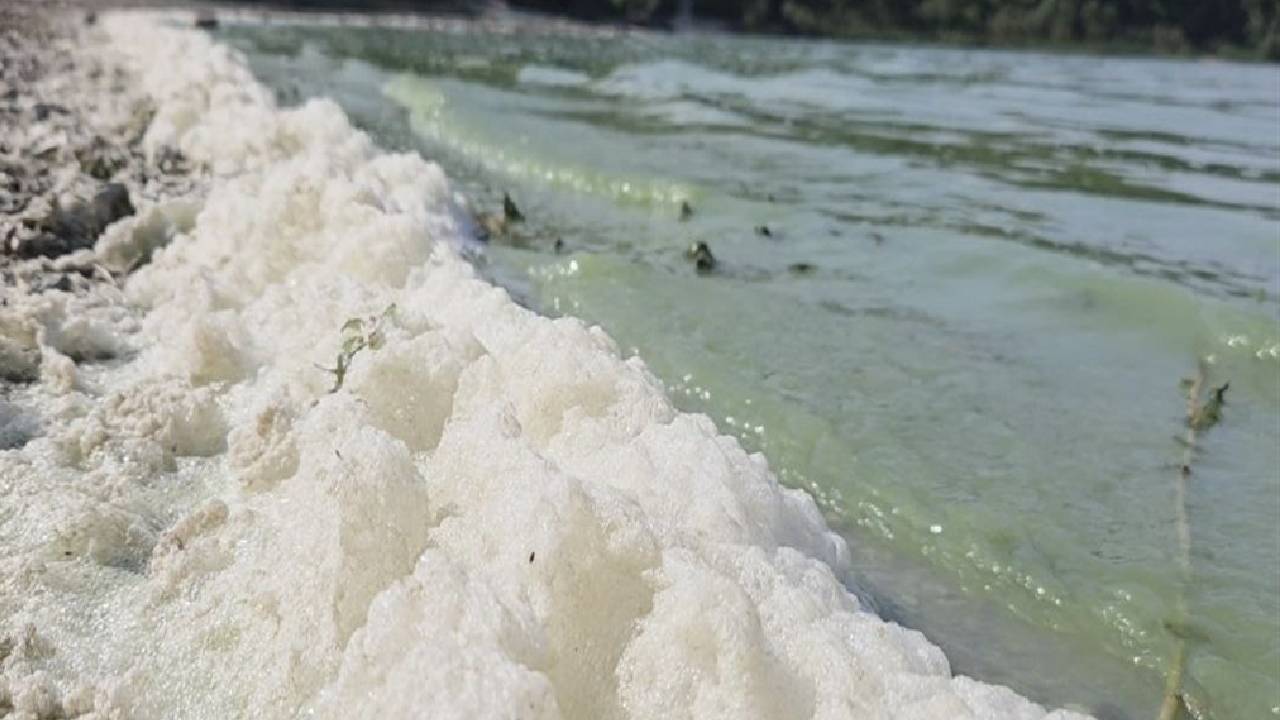 Durugöl'de Yeşile Büründüren Suyla İlgili İlk Gözlemler ve Bölge Halkının Görüşleri