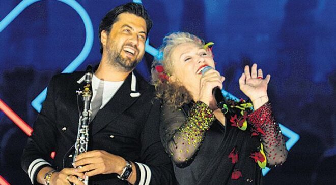 İkili’nin Unutulmaz Anları: Konserde Büyüleyen Anlar